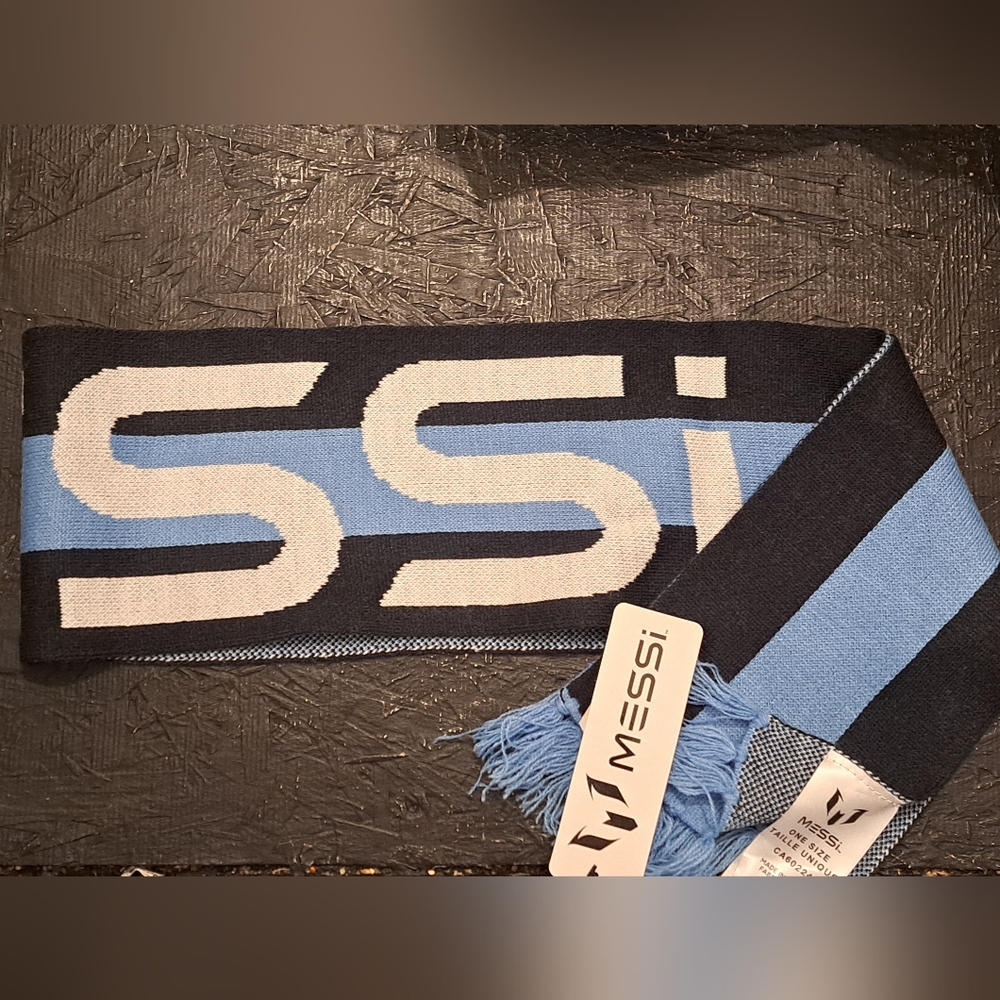 Messi Boys Black and Blue Scarf; One Size. New With Tags